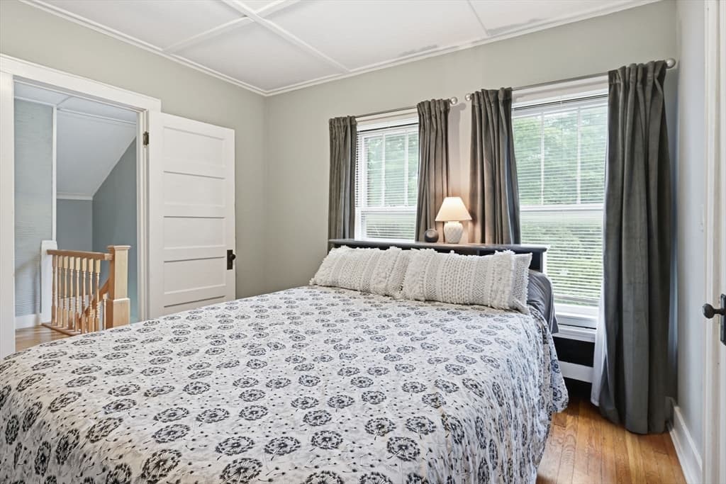 142 Cooper, Agawam MA 01001 photo 32