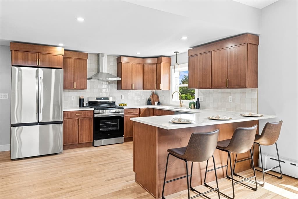 21 Hilltop Rd, Dartmouth MA 02747 photo 8