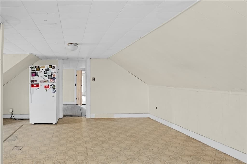 73 Southgate St, Worcester MA 01603 photo 23