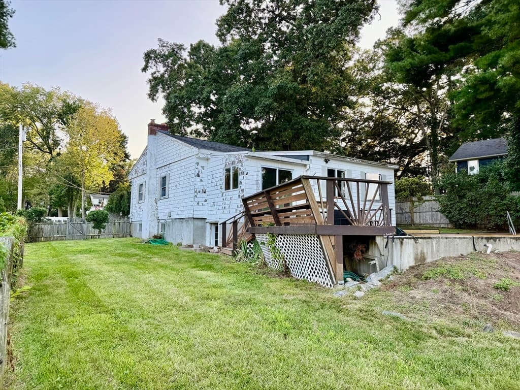 2 Colonial Road, Lynnfield MA 01940 photo 16