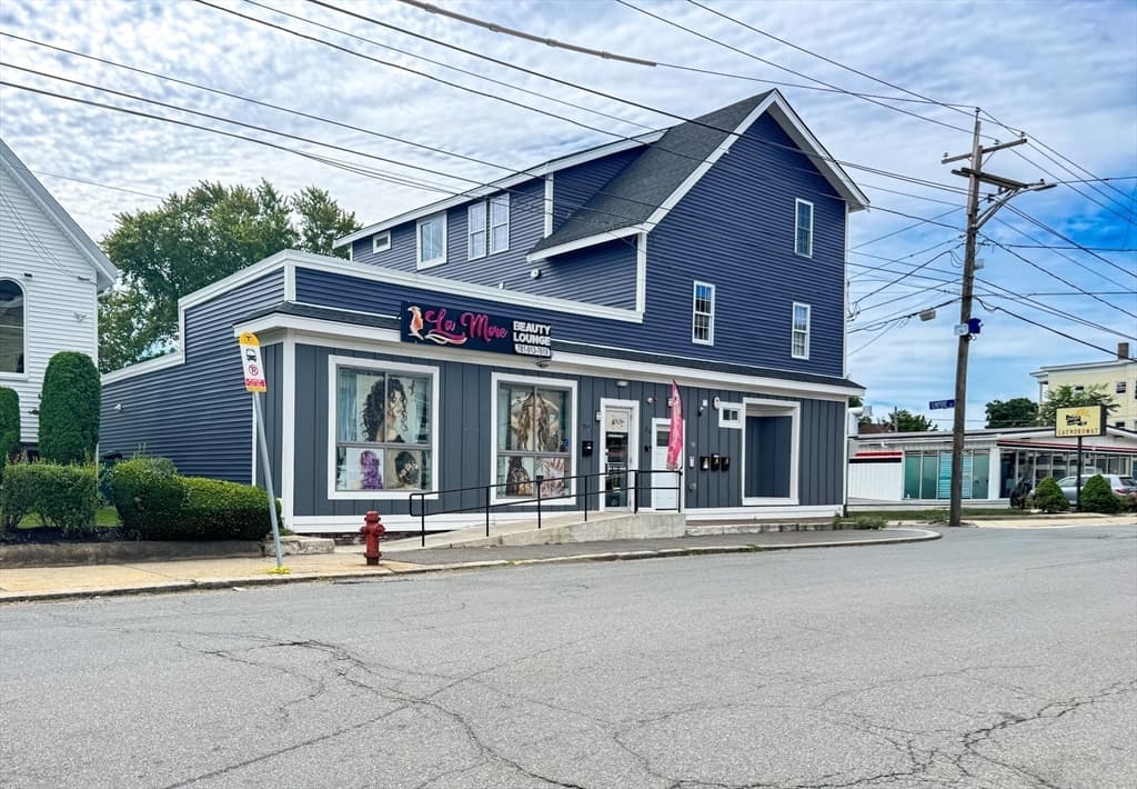 90 Essex St, Lynn MA 01902