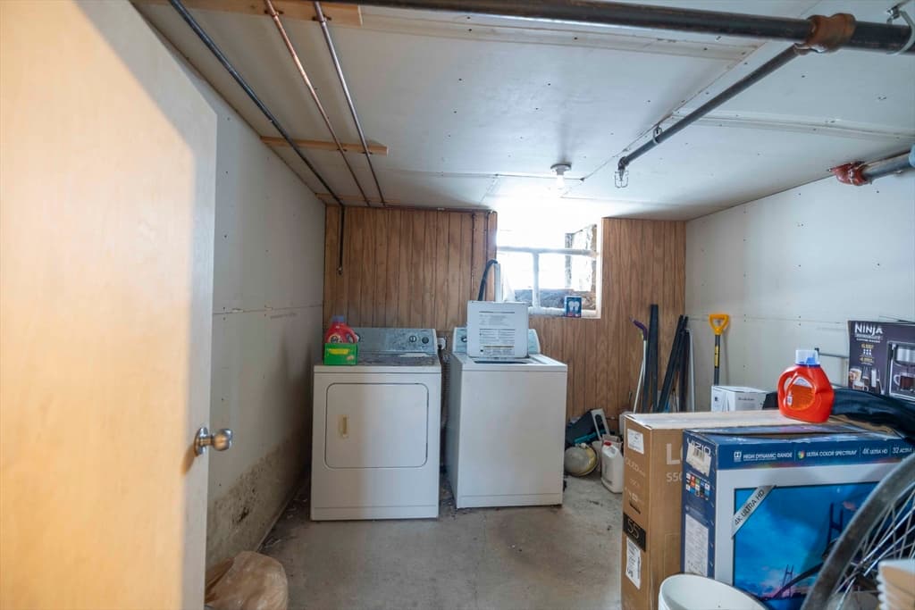 54 Arizona St, Fall River MA 02721 photo 25