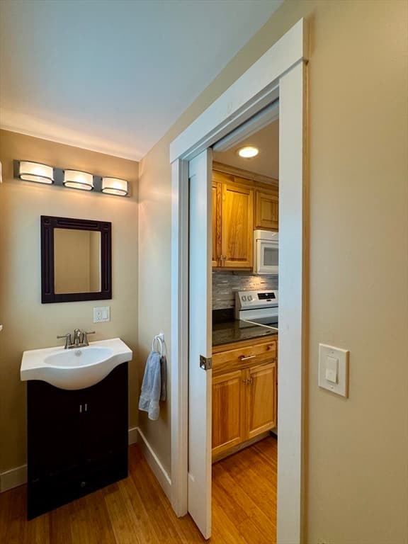 104 Davis Street, Greenfield MA 01301 photo 12
