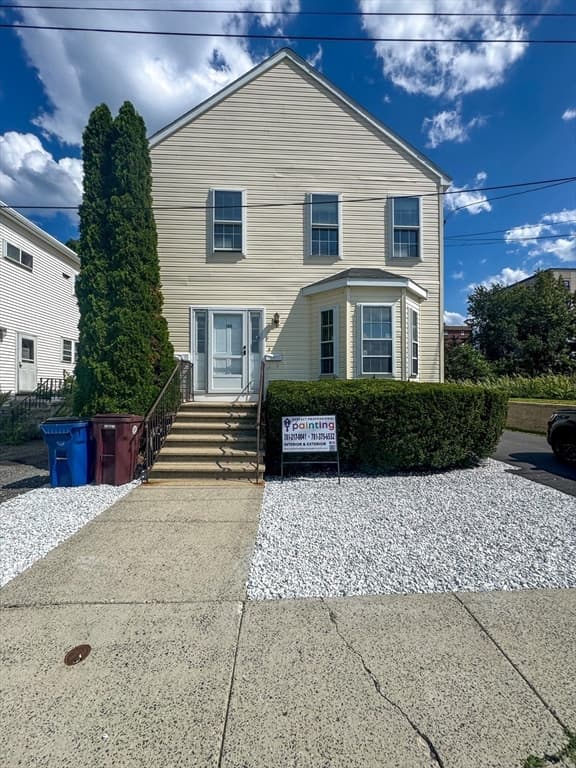 130 Washburn Ave, Revere MA 02151