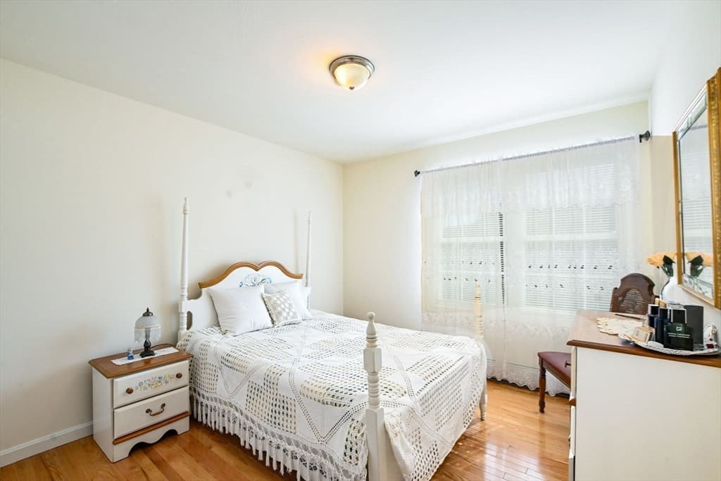 92 Tarkiln Pl, New Bedford MA 02745 photo 16