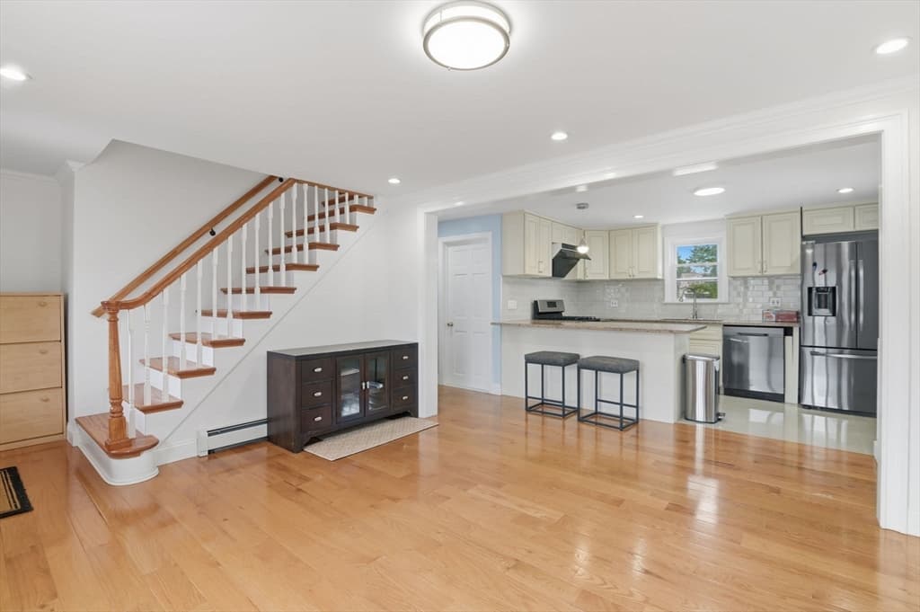 63 Dickerman Ln, Braintree MA 02184 photo 6