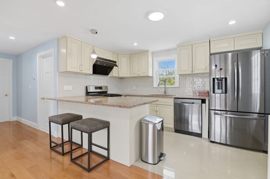 63 Dickerman Ln, Braintree MA 02184 photo 8