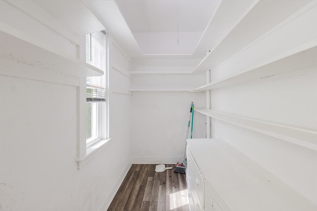 3 Family - 3 Units Up/Down at 15 Mclellan St, Boston MA 02121, Boston, photo 6 of 42