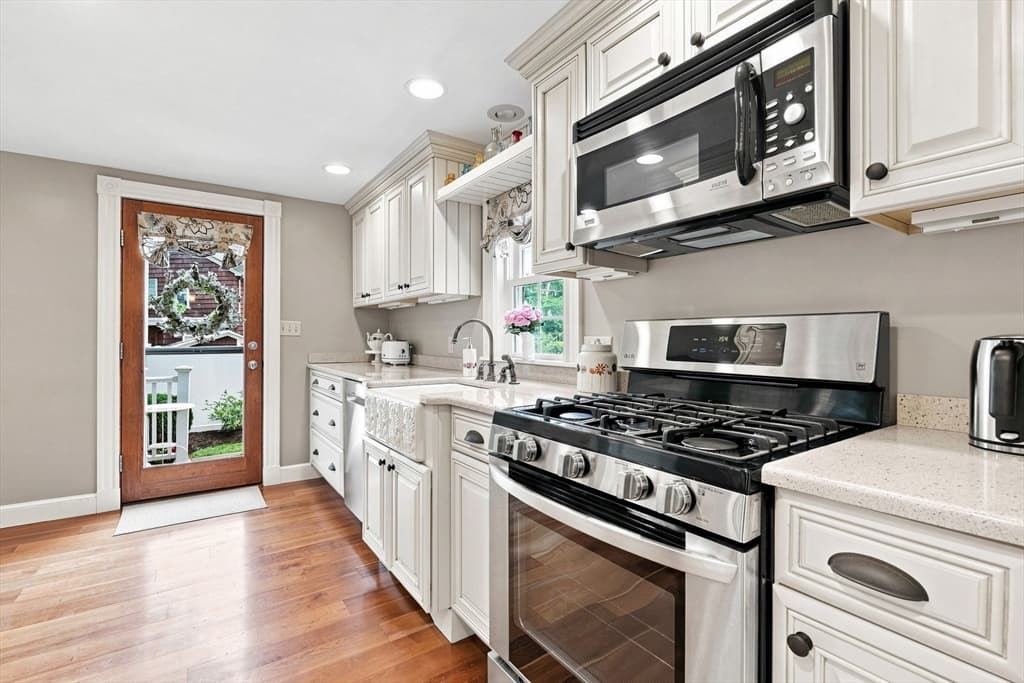 Single Family Residence at 18 Beaver St, Waltham MA 02453, Waltham, photo 11 of 23