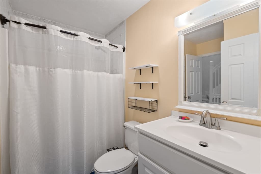 Condominium at 8 Turning Mill Lane # 8, Quincy MA 02169, Quincy, photo 23 of 33
