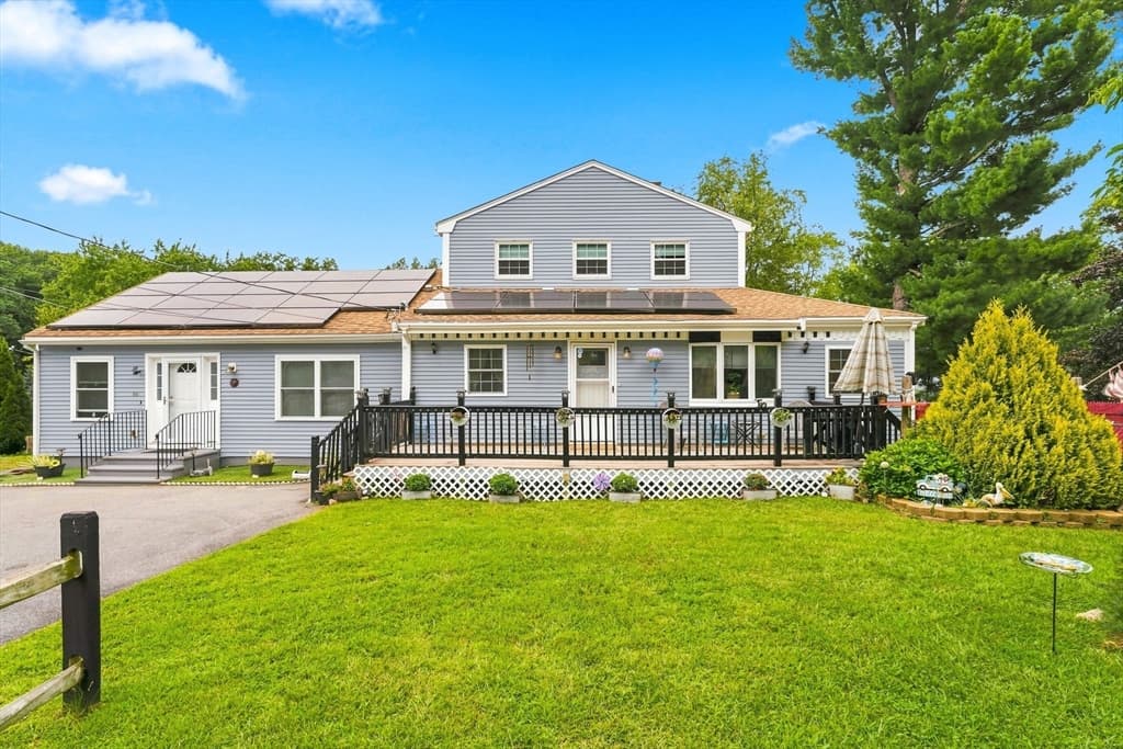 55 Friendship St, Billerica MA 01821