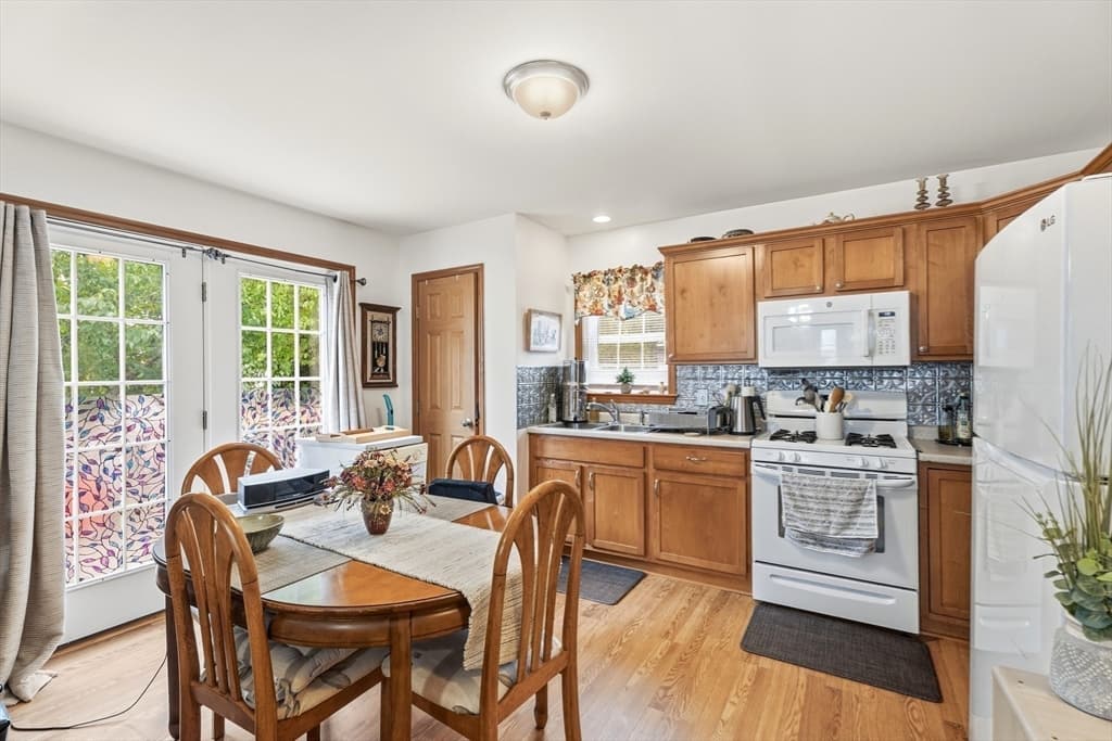 Single Family Residence at 55 Friendship St, Billerica MA 01821, Billerica, photo 31 of 42