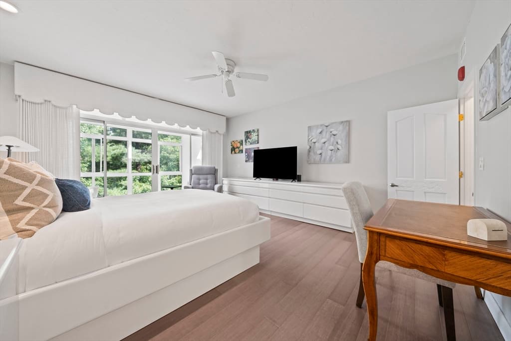 Condominium at 72 Kim Ter # C, Stoughton MA 02072, Stoughton, photo 23 of 40