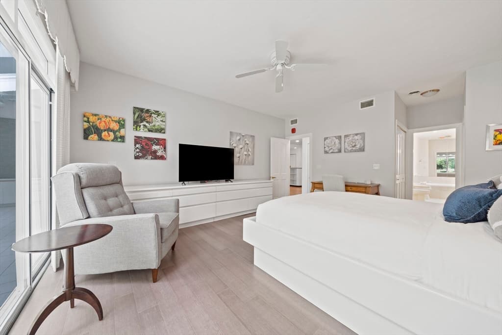 Condominium at 72 Kim Ter # C, Stoughton MA 02072, Stoughton, photo 22 of 40