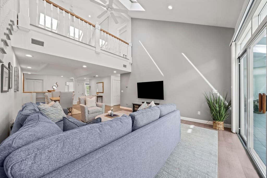 Condominium at 72 Kim Ter # C, Stoughton MA 02072, Stoughton, photo 19 of 40