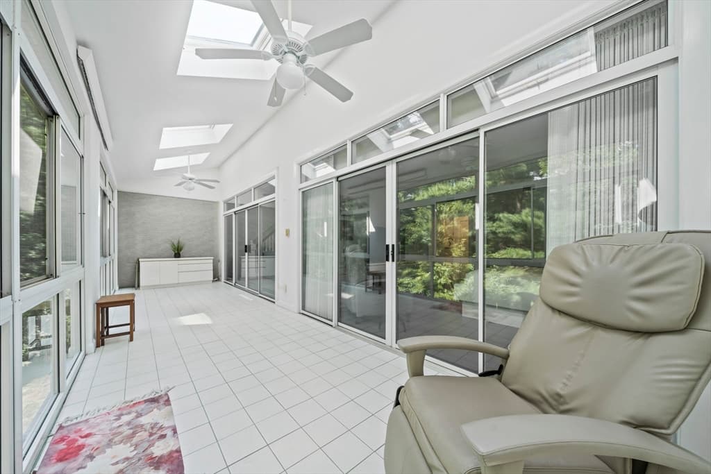 Condominium at 72 Kim Ter # C, Stoughton MA 02072, Stoughton, photo 25 of 40
