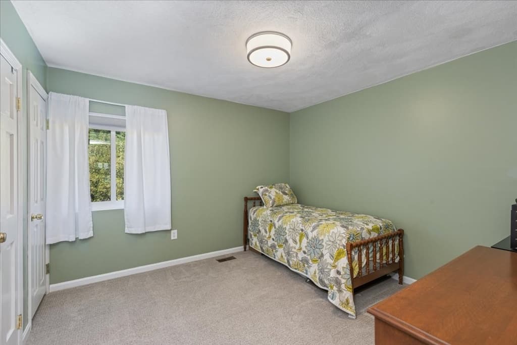 Condominium at 100 Merrimack Ave # 77, Dracut MA 01826, Dracut, photo 17 of 27