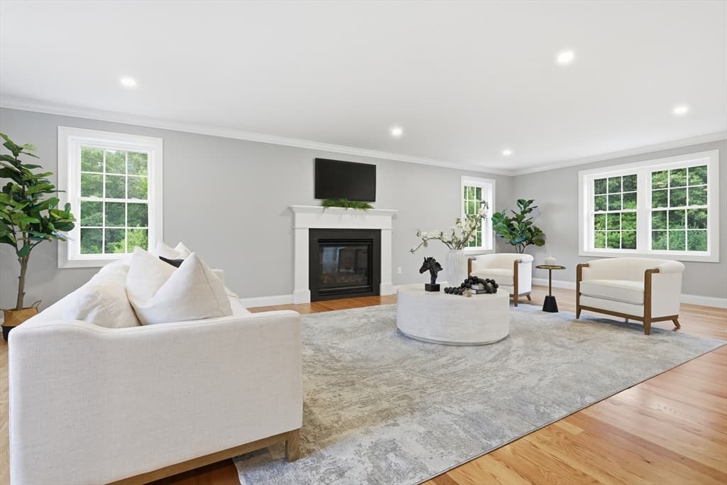 Single Family Residence at 22 Townsend Road, Shirley MA 01464, Shirley, photo 7 of 37