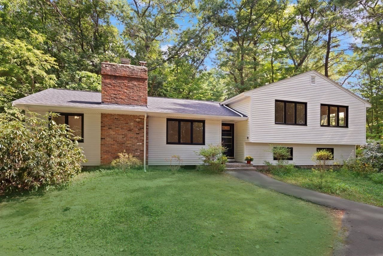 Single Family Residence at 20 Algonquin Rd, Canton MA 02021, Canton, photo 3 of 40