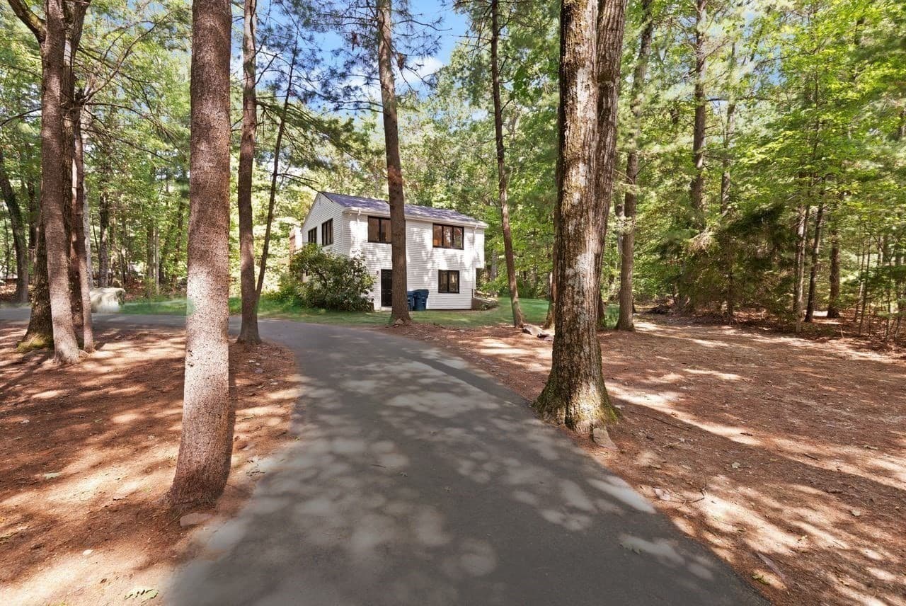 Single Family Residence at 20 Algonquin Rd, Canton MA 02021, Canton, photo 4 of 40