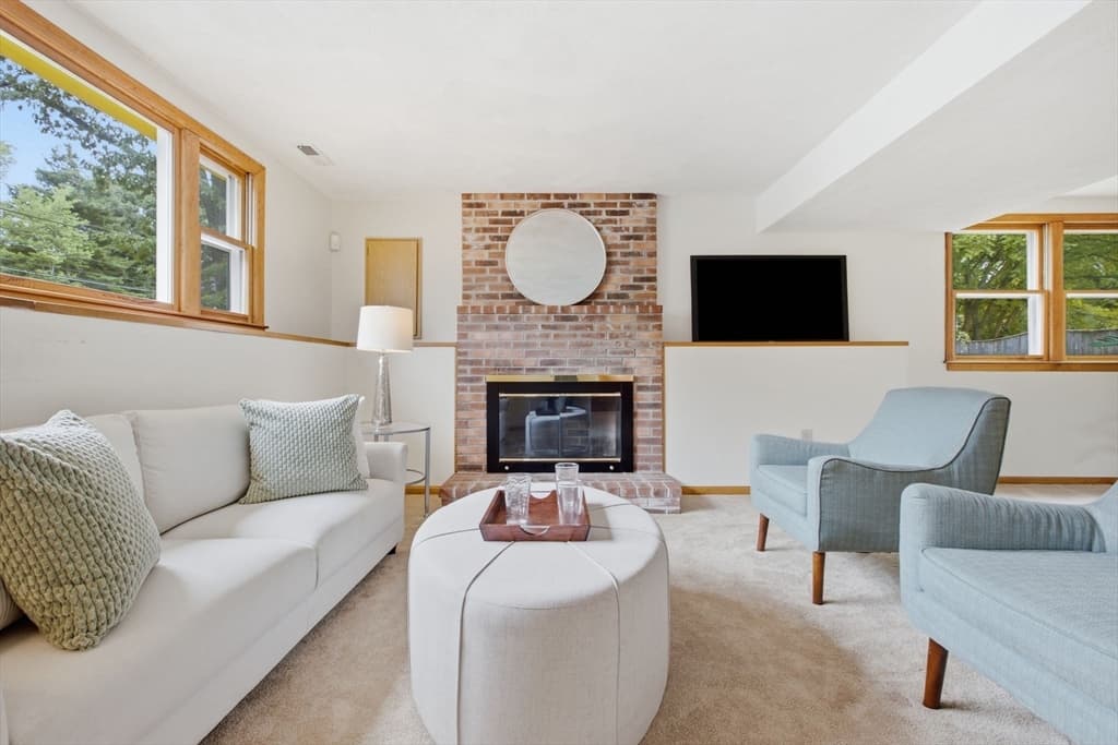Single Family Residence at 55 Peach Orchard Rd, Burlington MA 01803, Burlington, photo 27 of 41