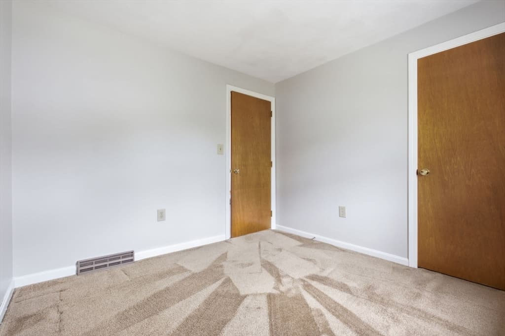 Single Family Residence at 55 Peach Orchard Rd, Burlington MA 01803, Burlington, photo 18 of 41