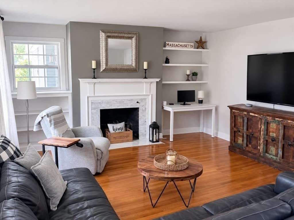 Single Family Residence at 100 Sutton Hill Rd, North Andover MA 01845, North Andover, photo 10 of 28