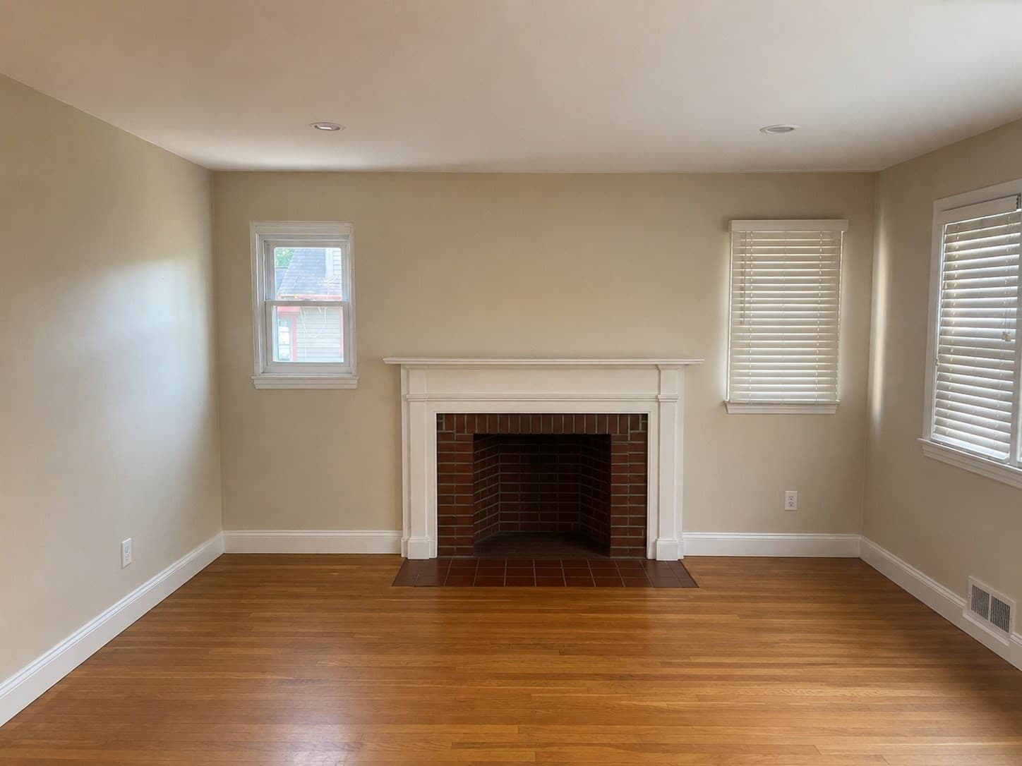 Single Family Residence at 76 Central St, Georgetown MA 01833, Georgetown, photo 5 of 39