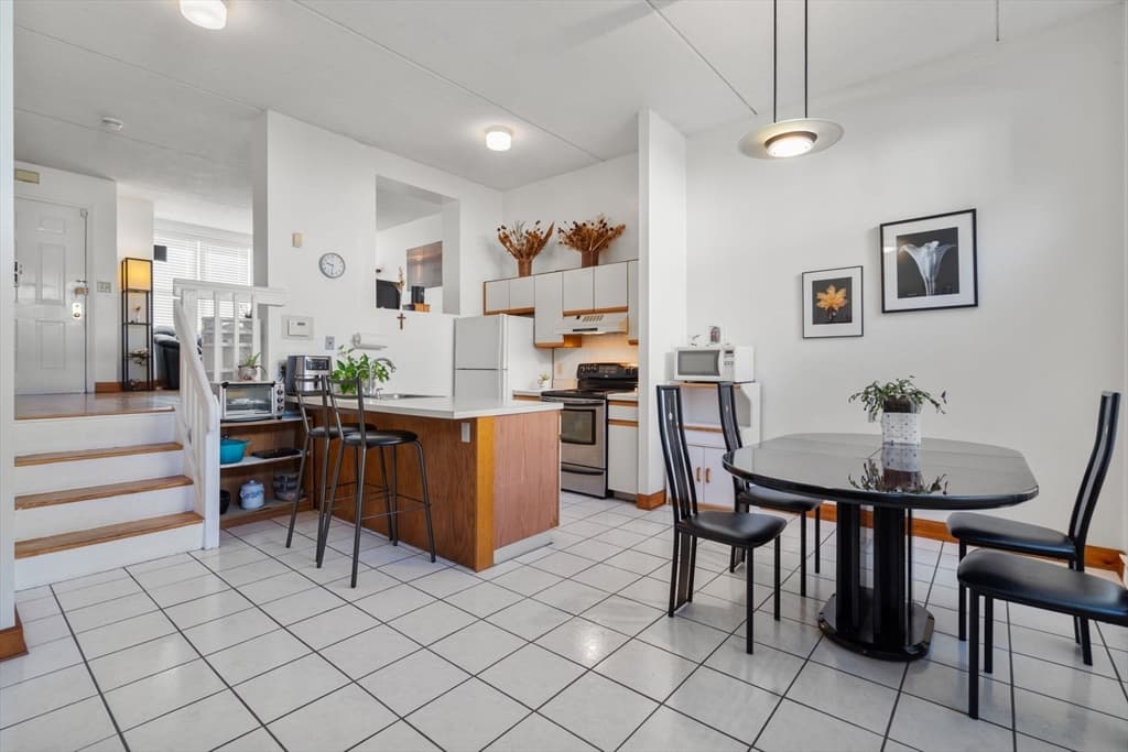 Condominium at 2 Eugene Circle # 24, Boston MA 02130, Boston, photo 6 of 21