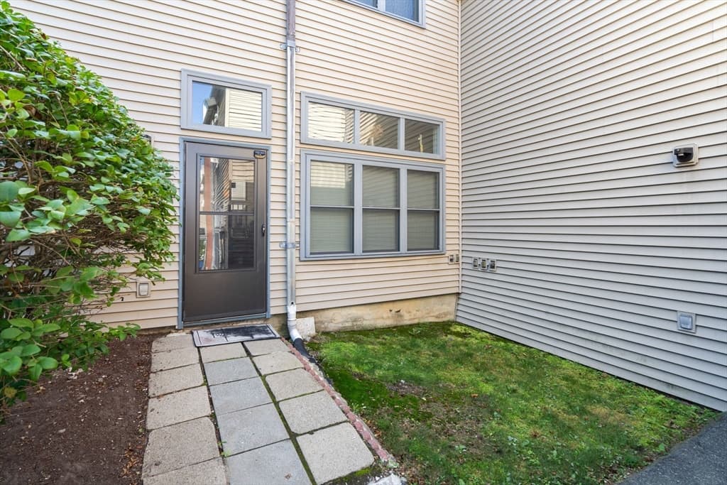 Condominium at 2 Eugene Circle # 24, Boston MA 02130, Boston, photo 19 of 21