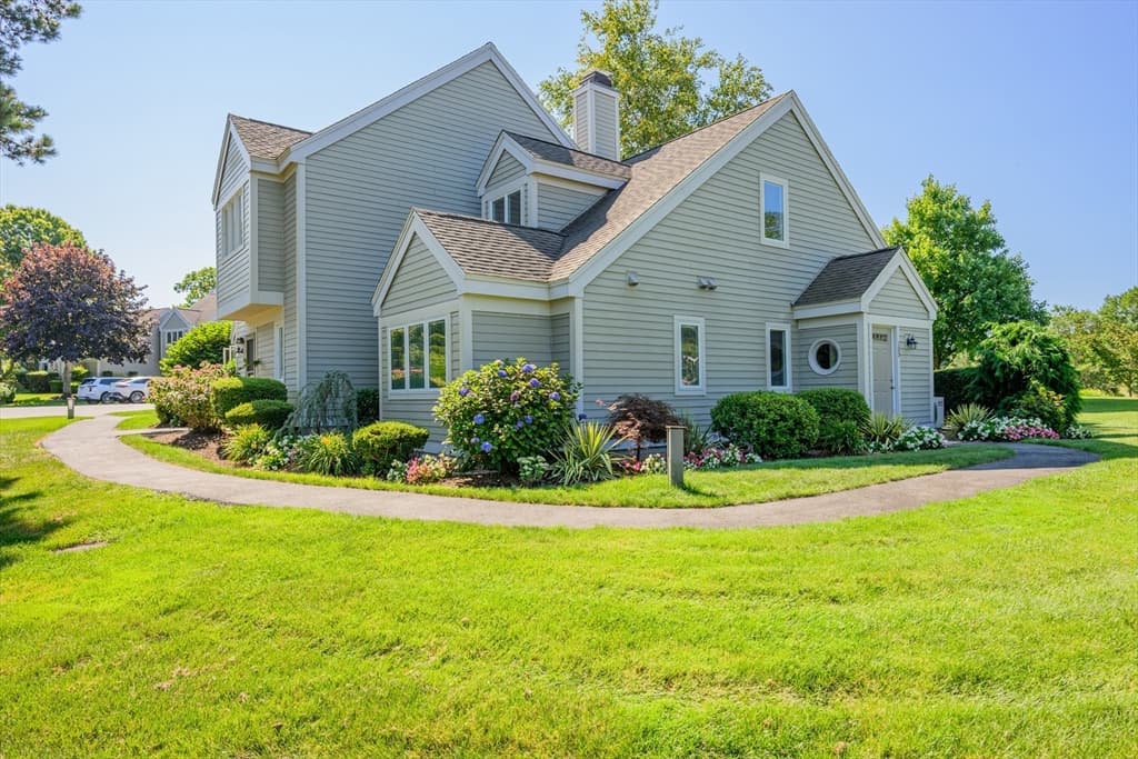 Condominium at 105 Trevor Ln # 69, Brewster MA 02631, Brewster, photo 2 of 38