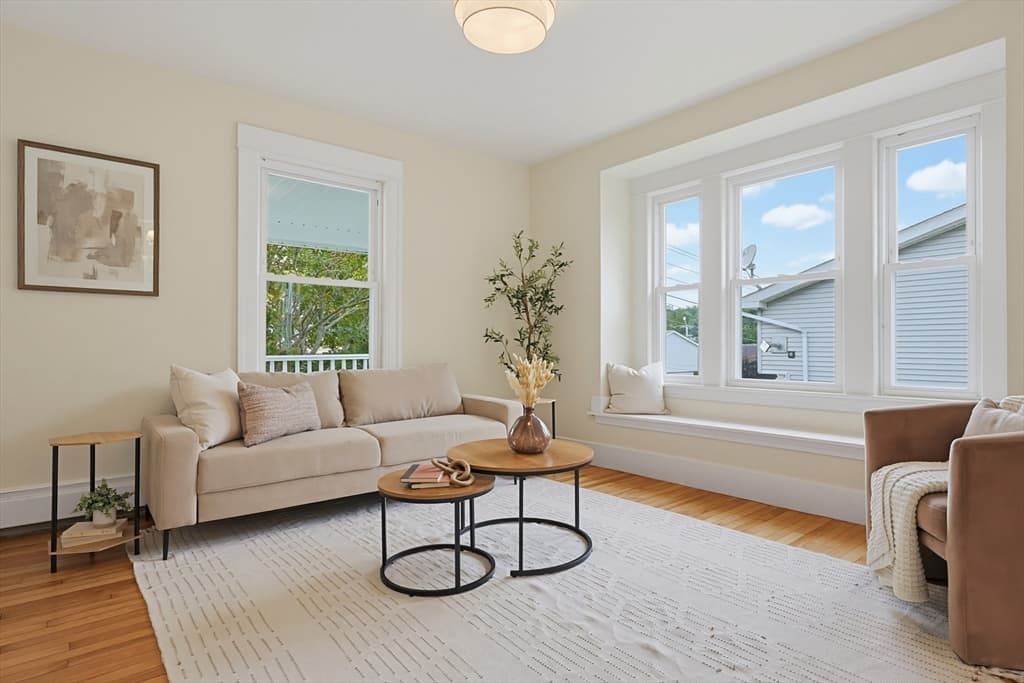 Single Family Residence at 30 Barrett Ave, Worcester MA 01605, Worcester, photo 2 of 34