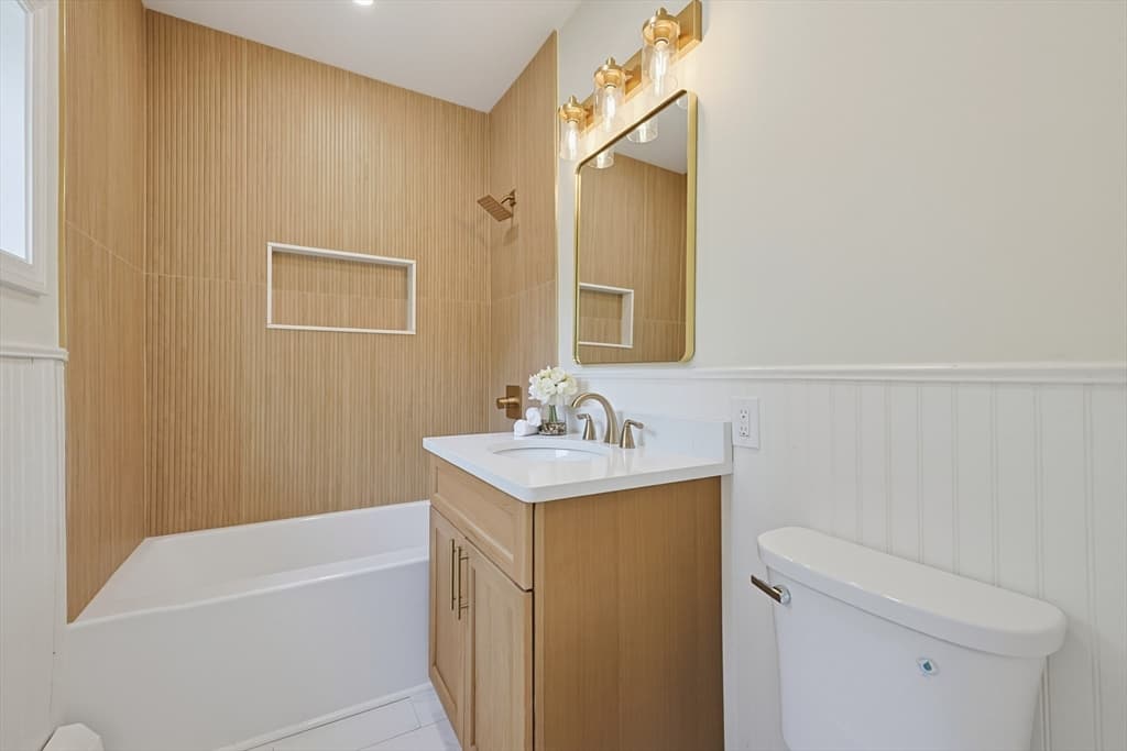 Single Family Residence at 30 Barrett Ave, Worcester MA 01605, Worcester, photo 19 of 34