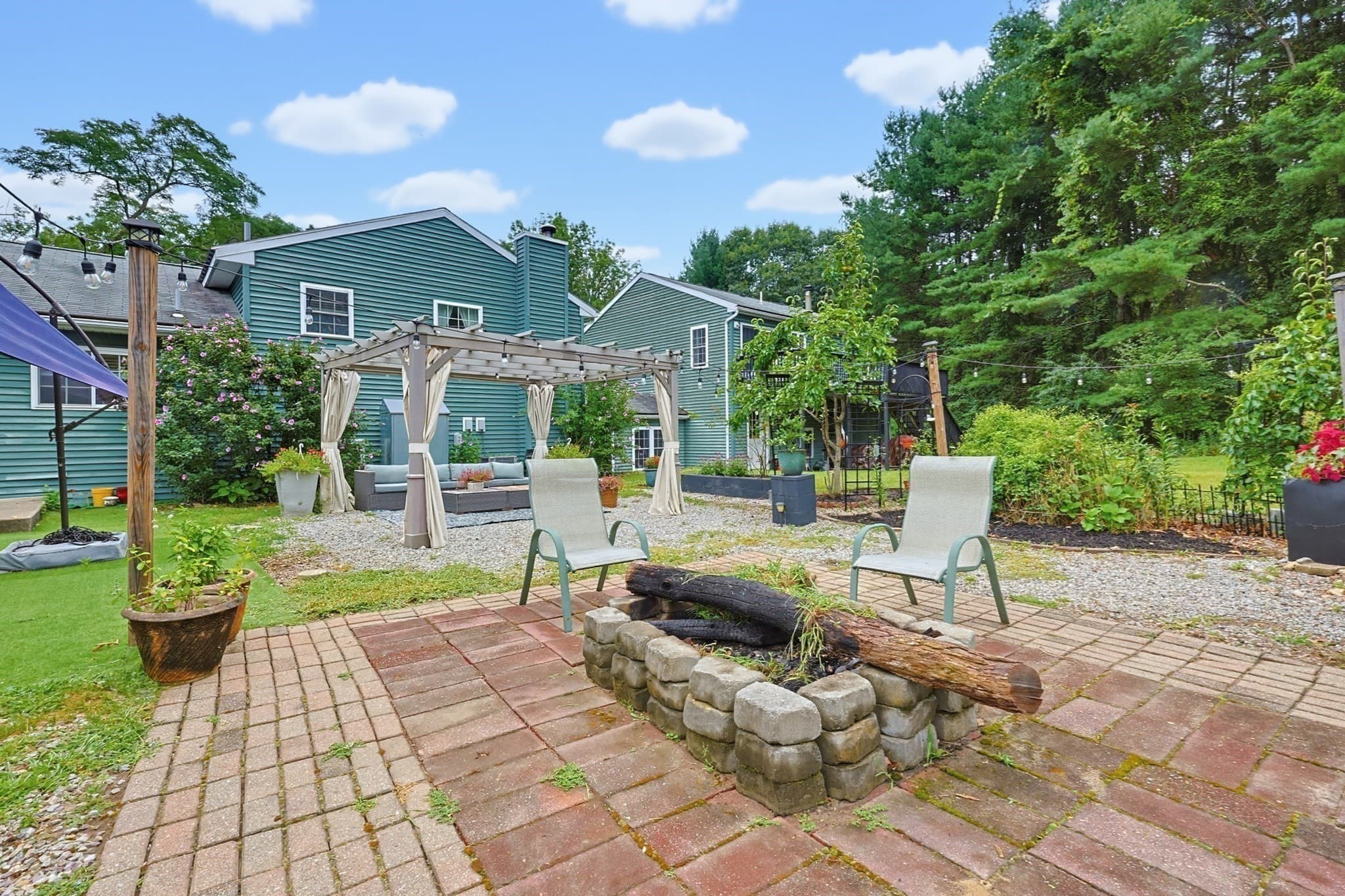 Single Family Residence at 25 Old Elmdale Rd, Uxbridge MA 01569, Uxbridge, photo 42 of 42