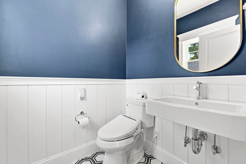 Single Family Residence at 698 Trapelo Road, Waltham MA 02452, Waltham, photo 12 of 32