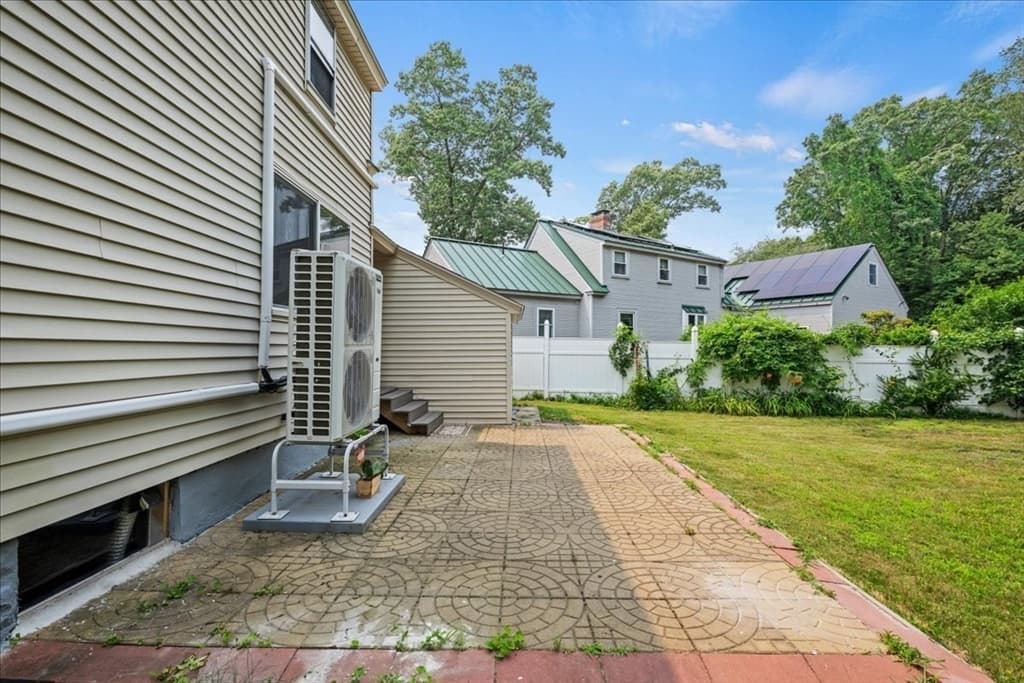 Single Family Residence at 6 Oakwood Ave, Auburn MA 01501, Auburn, photo 31 of 42