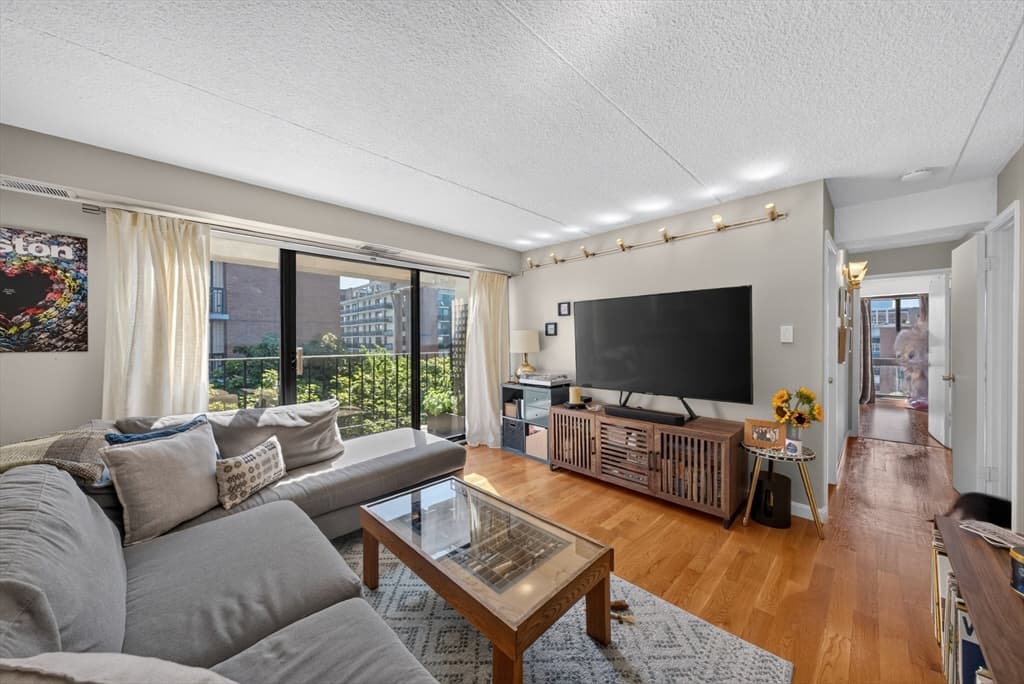 Condominium at 55 Sewall Ave, Brookline MA 02446, Brookline, photo 2 of 24