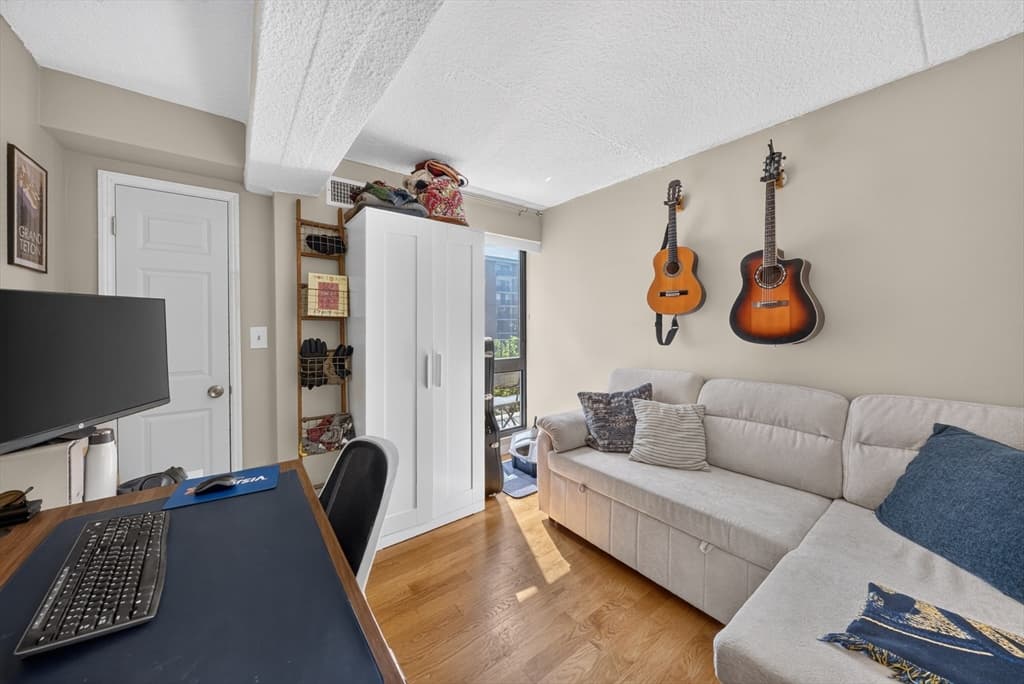 Condominium at 55 Sewall Ave, Brookline MA 02446, Brookline, photo 14 of 24