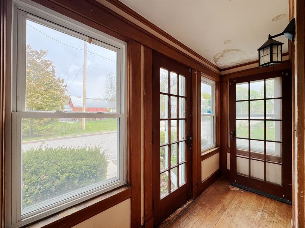 Single Family Residence at 58 Emerald St, Winchendon MA 01475, Winchendon, photo 12 of 32