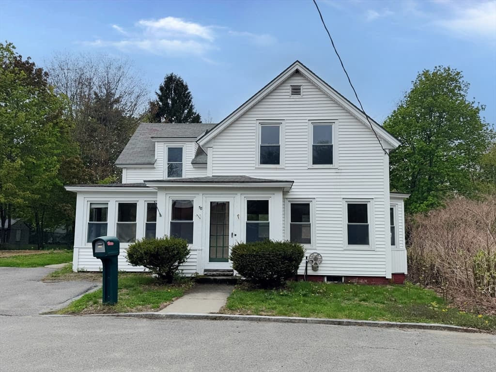58 Emerald St, Winchendon MA 01475