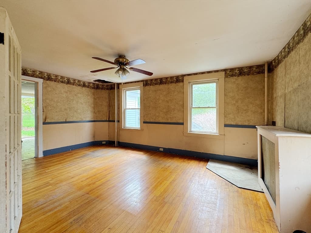 Single Family Residence at 58 Emerald St, Winchendon MA 01475, Winchendon, photo 19 of 32