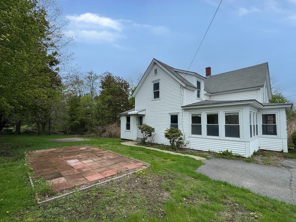 Single Family Residence at 58 Emerald St, Winchendon MA 01475, Winchendon, photo 4 of 32