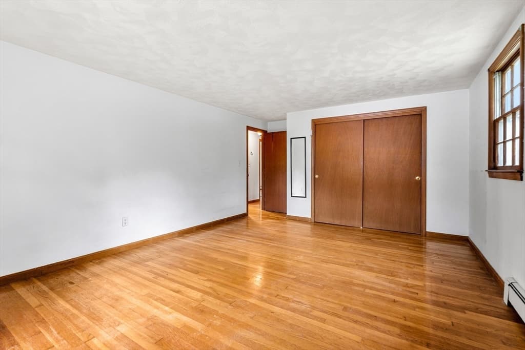 Single Family Residence at 4 Heard Drive, Ipswich MA 01938, Ipswich, photo 19 of 34