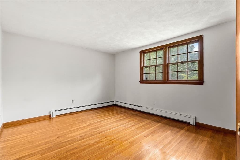 Single Family Residence at 4 Heard Drive, Ipswich MA 01938, Ipswich, photo 21 of 34
