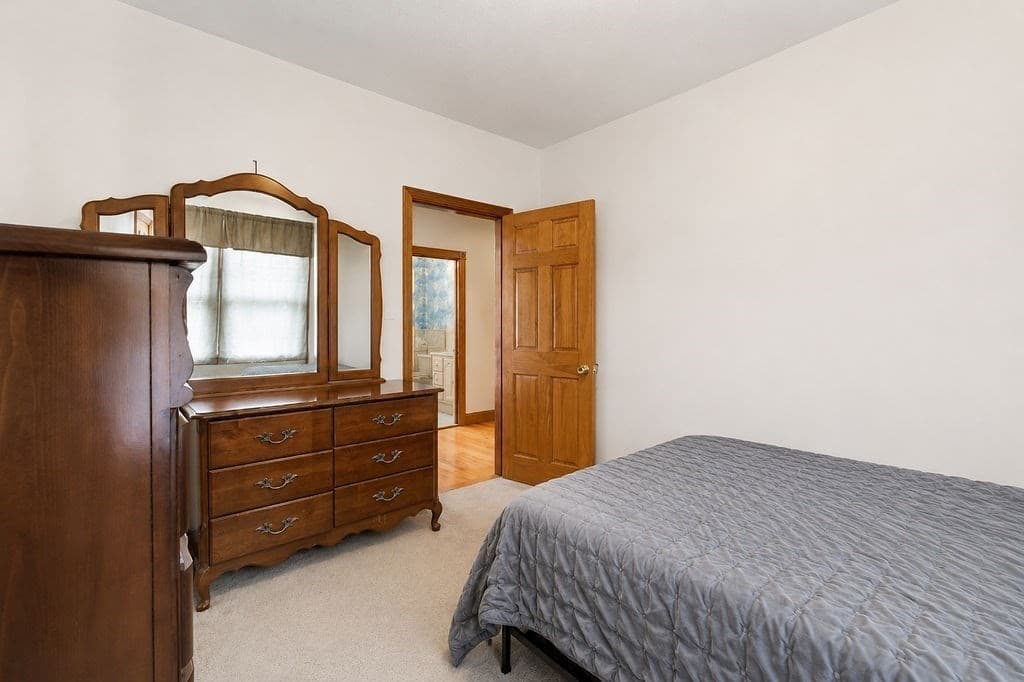 3 Family - 3 Units Up/Down at 320 Davis Street, New Bedford MA 02746, New Bedford, photo 12 of 42