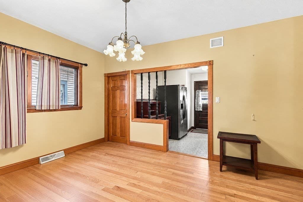 3 Family - 3 Units Up/Down at 320 Davis Street, New Bedford MA 02746, New Bedford, photo 8 of 42