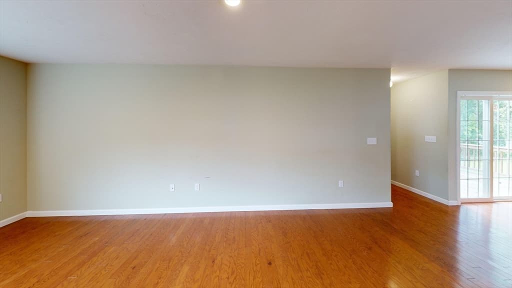 Single Family Residence at 347 Main Street, Townsend MA 01469, Townsend, photo 8 of 34