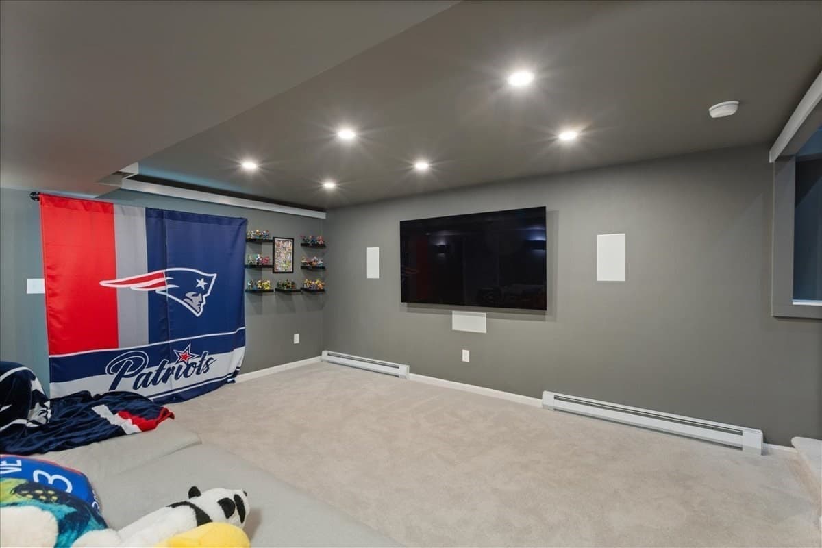Condominium at 52 Compass Pt # 52, North Andover MA 01845, North Andover, photo 37 of 41