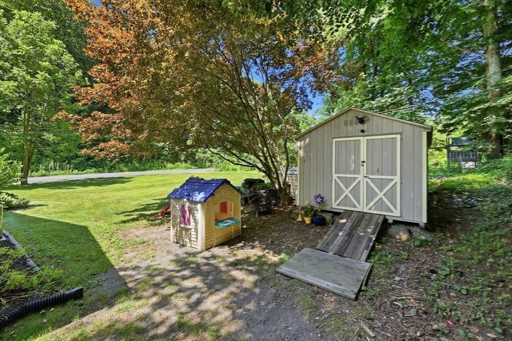 Single Family Residence at 21 Goss Hill Rd, Huntington MA 01050, Huntington, photo 26 of 31