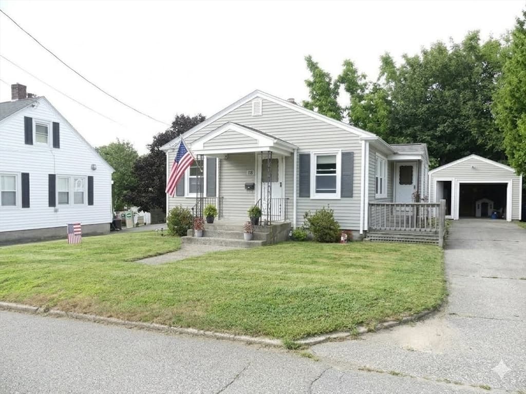 Single Family Residence at 118 Randolph Ave, Tiverton RI 02878, Tiverton, photo 2 of 30